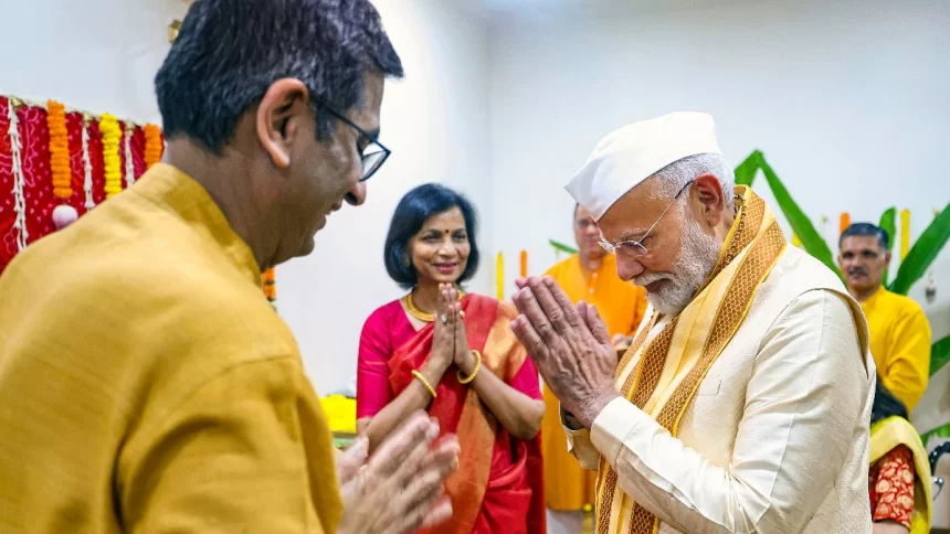 prime minister narendra modi exchanged greetings with chief justice of india dy chandrachud while at 123544310 16x9 0 -