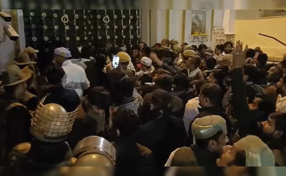 3u1e7f6 udaipur palace -