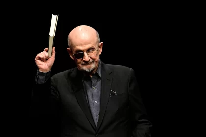1 salman rushdie knife attempted murder satanic verses GettyImages 2152655714 -